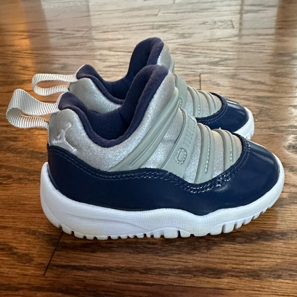 Jordan 11 kids 4C